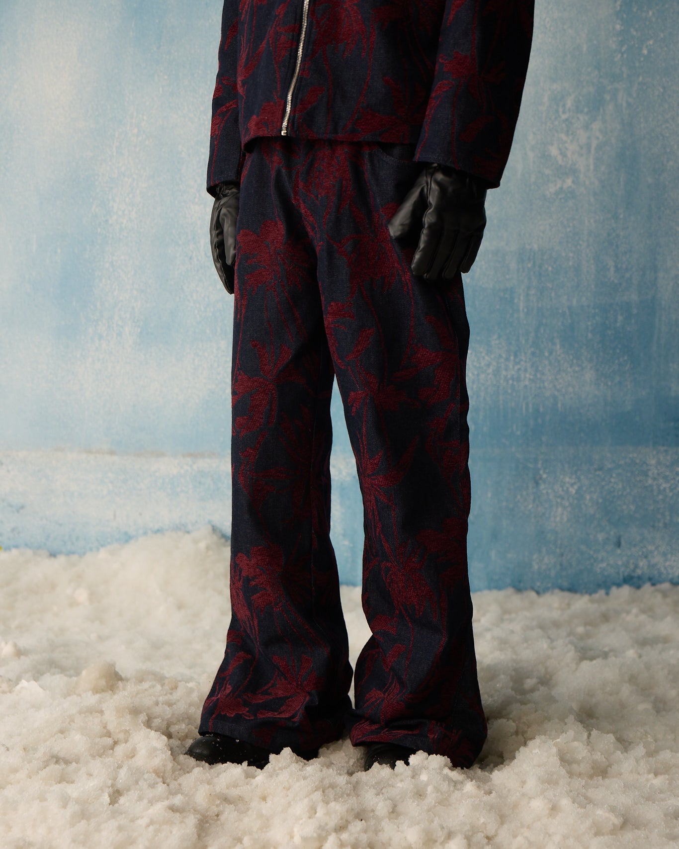 INDIGO BLOOM DENIM JEANS