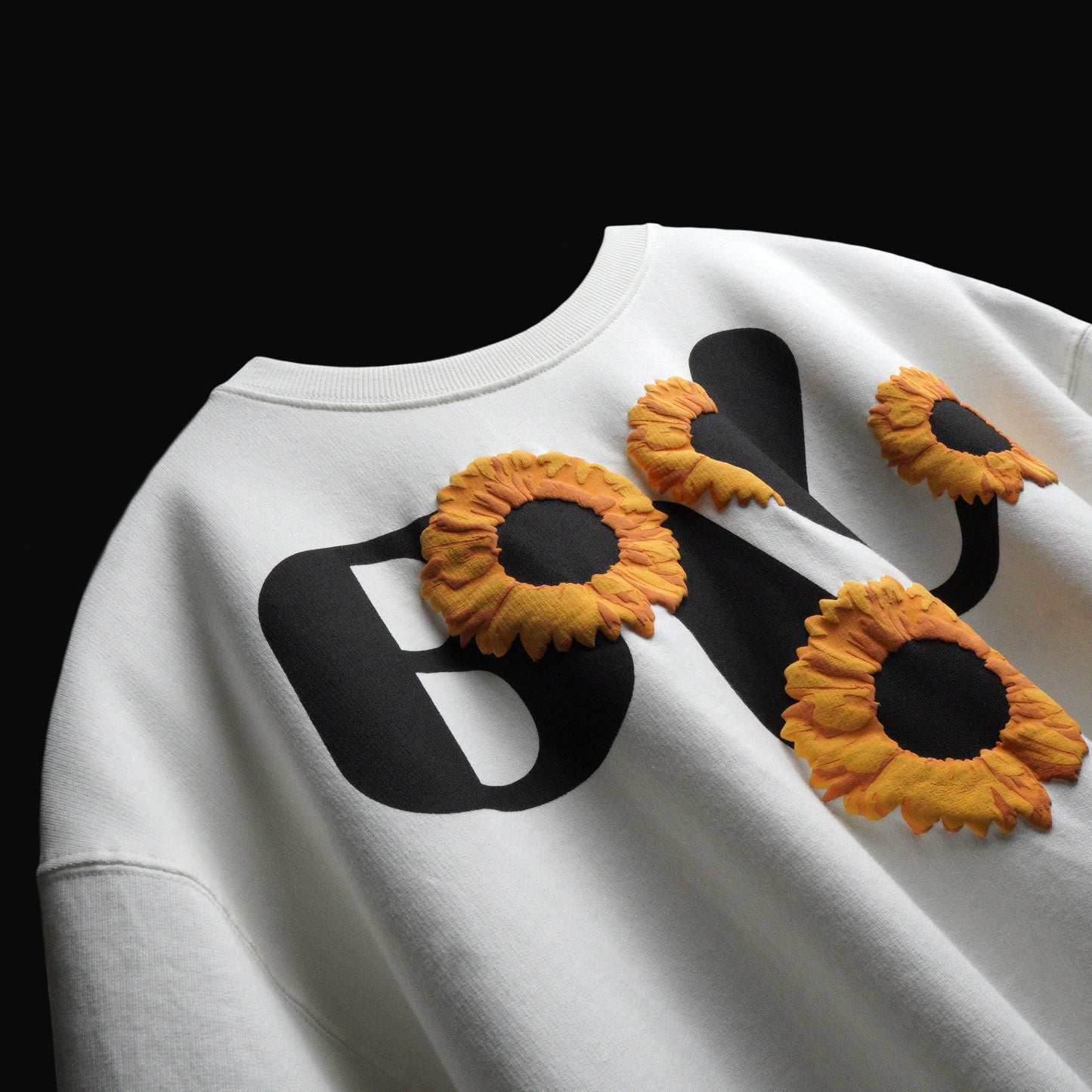 WHITE SUNFLOWER T-SHIRT