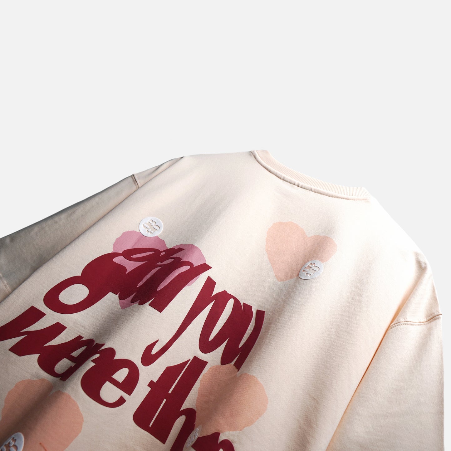 CREAM HEARTS T-SHIRT