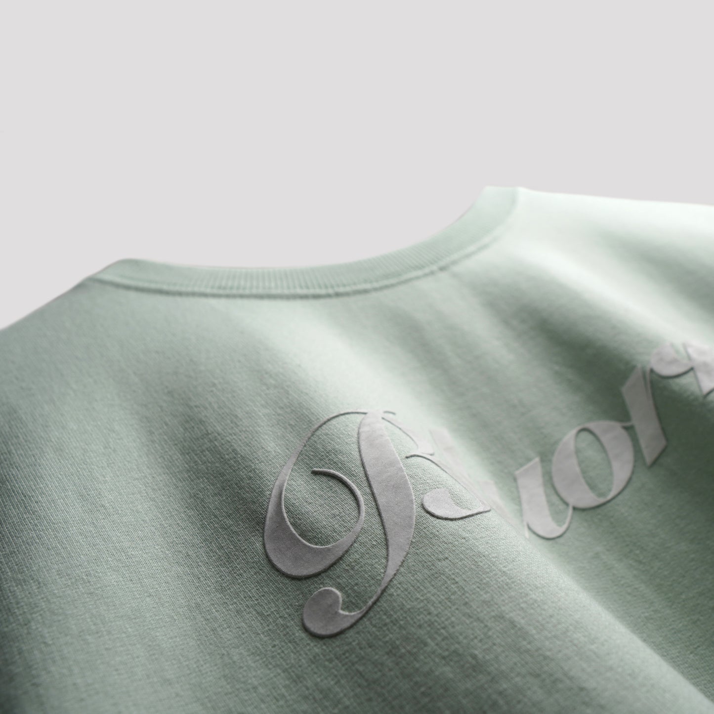 MINT MATERIALISTIC T-SHIRT