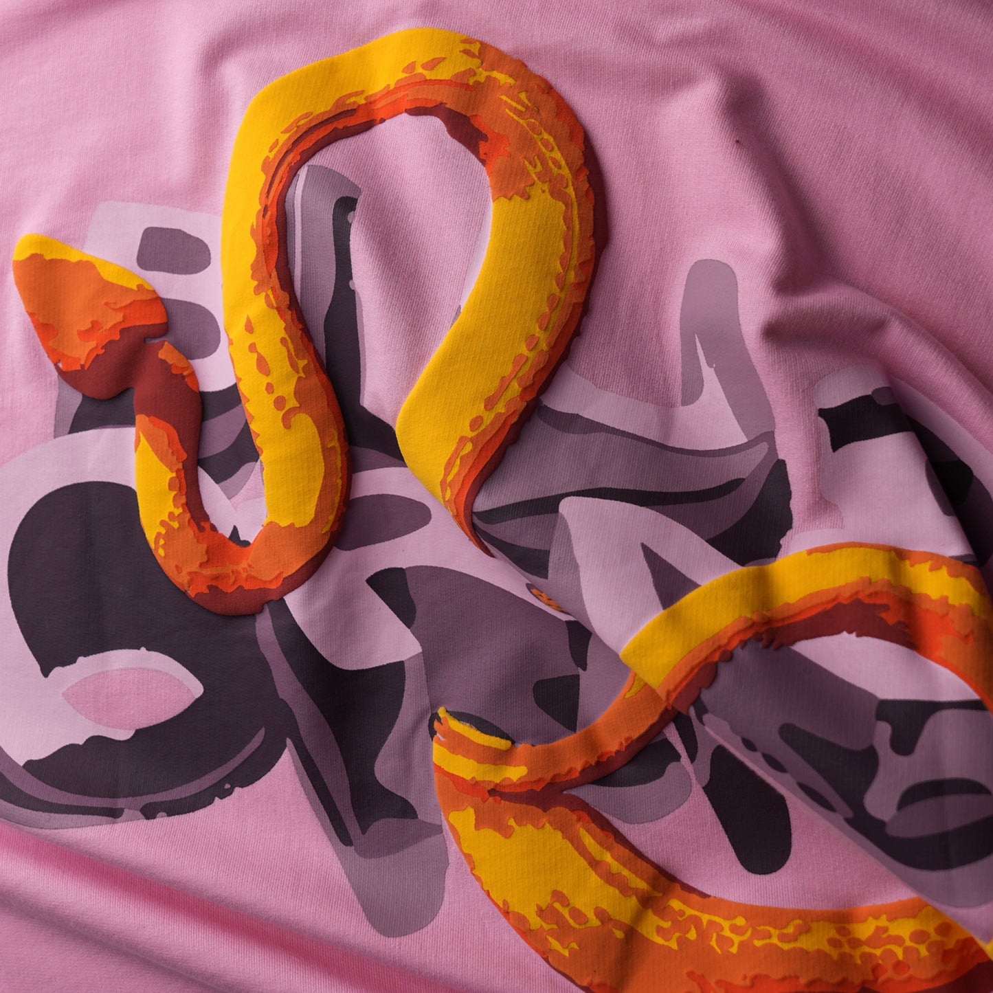 PINK SNAKE T-SHIRT