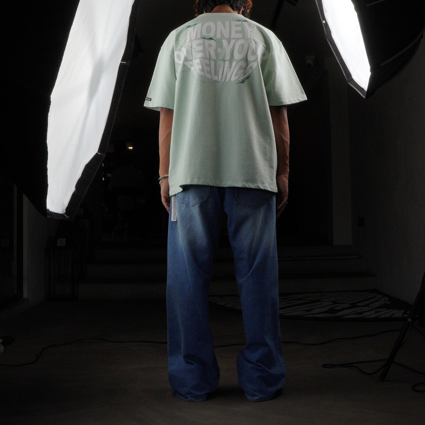 MINT MATERIALISTIC T-SHIRT