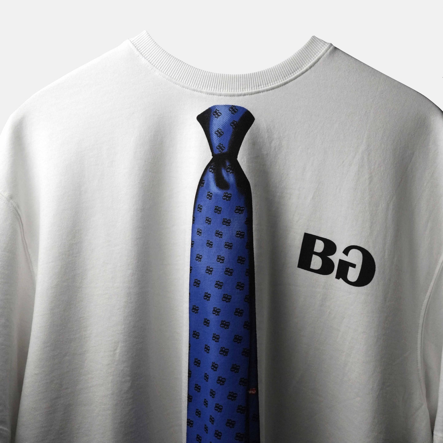 BASIC WHITE OFFICE T-SHIRT