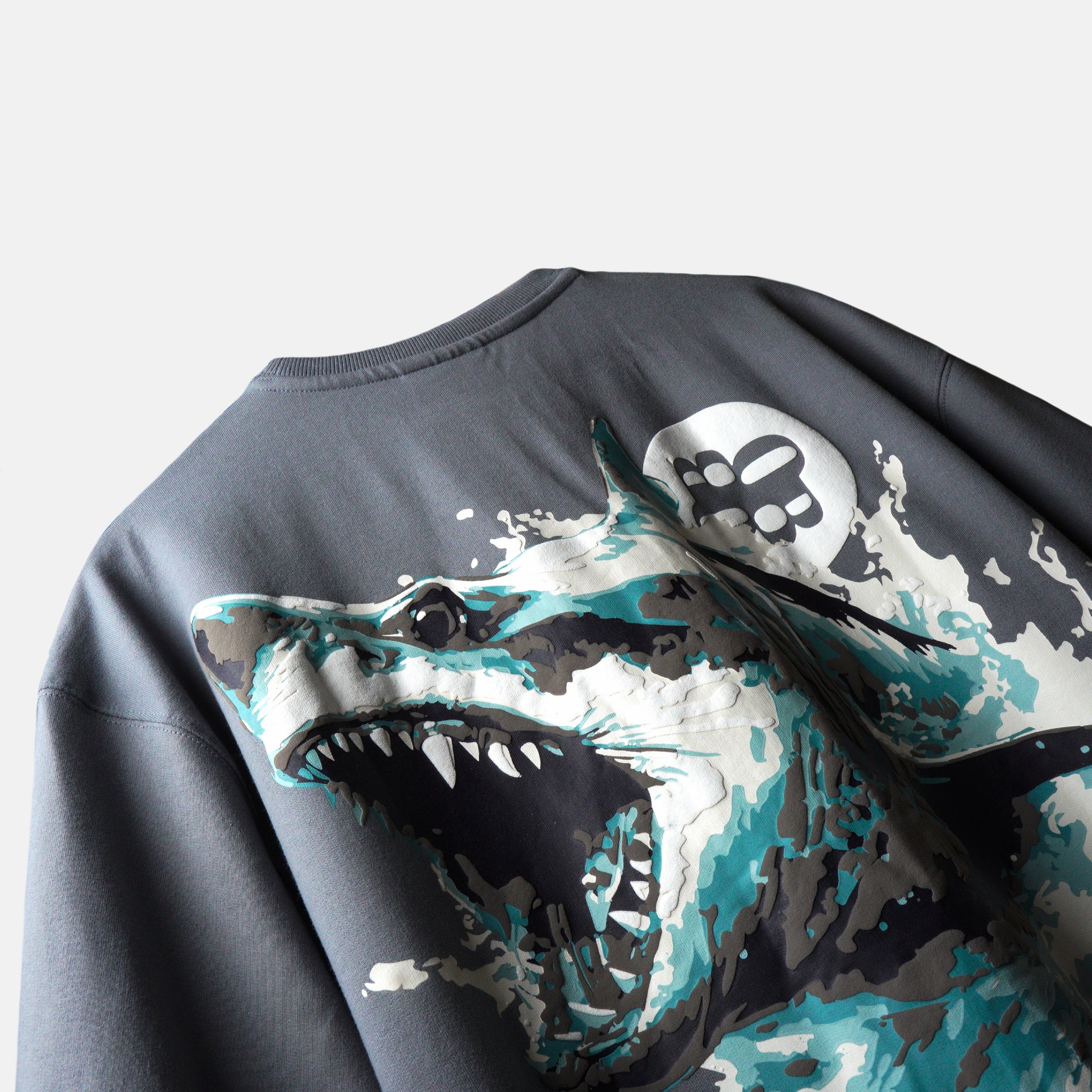 GREY SHARK T-SHIRT - STREETWEAR FASHION