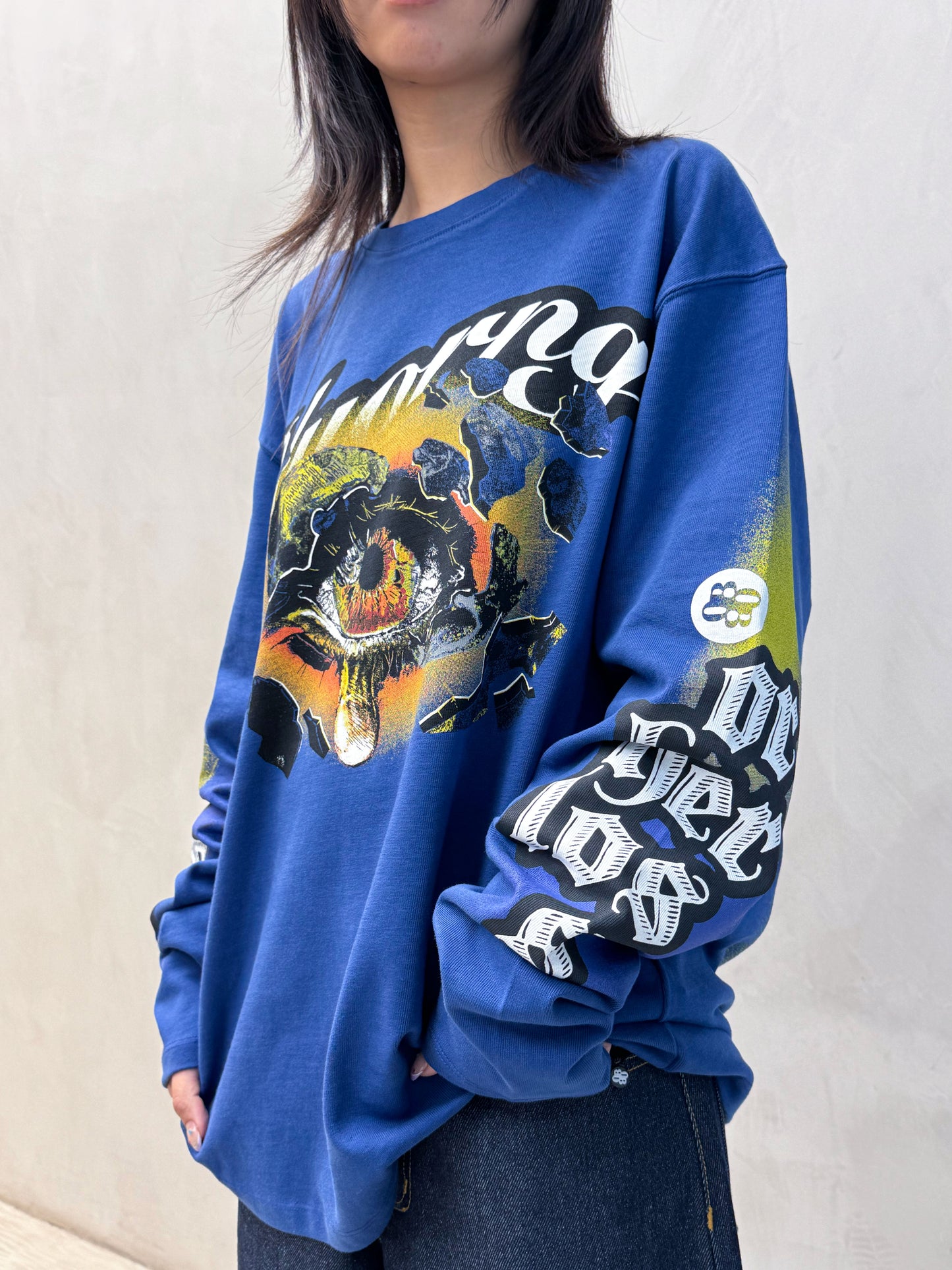 Oversized blue full-sleeve graphic tee premium