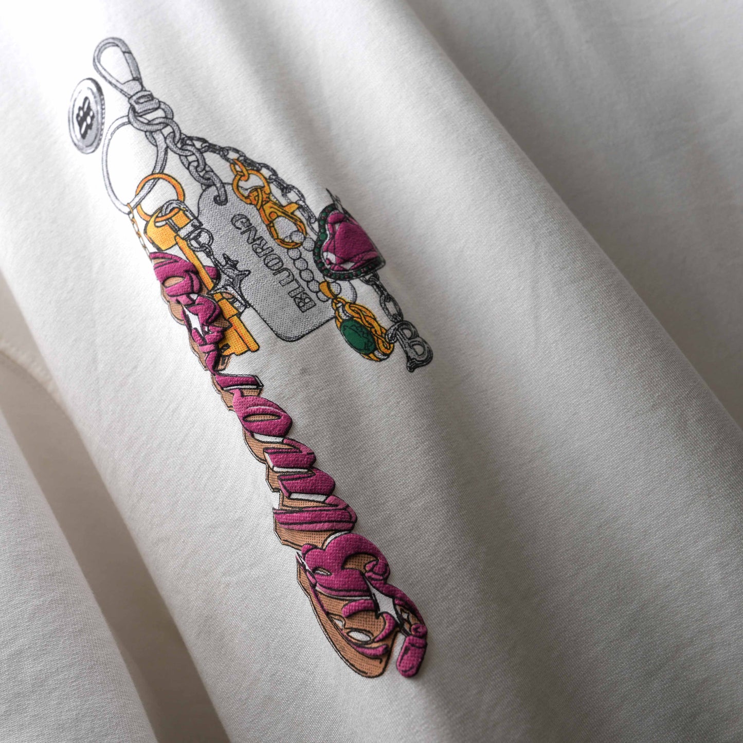 WHITE BIRDS AND BLING T-SHIRT