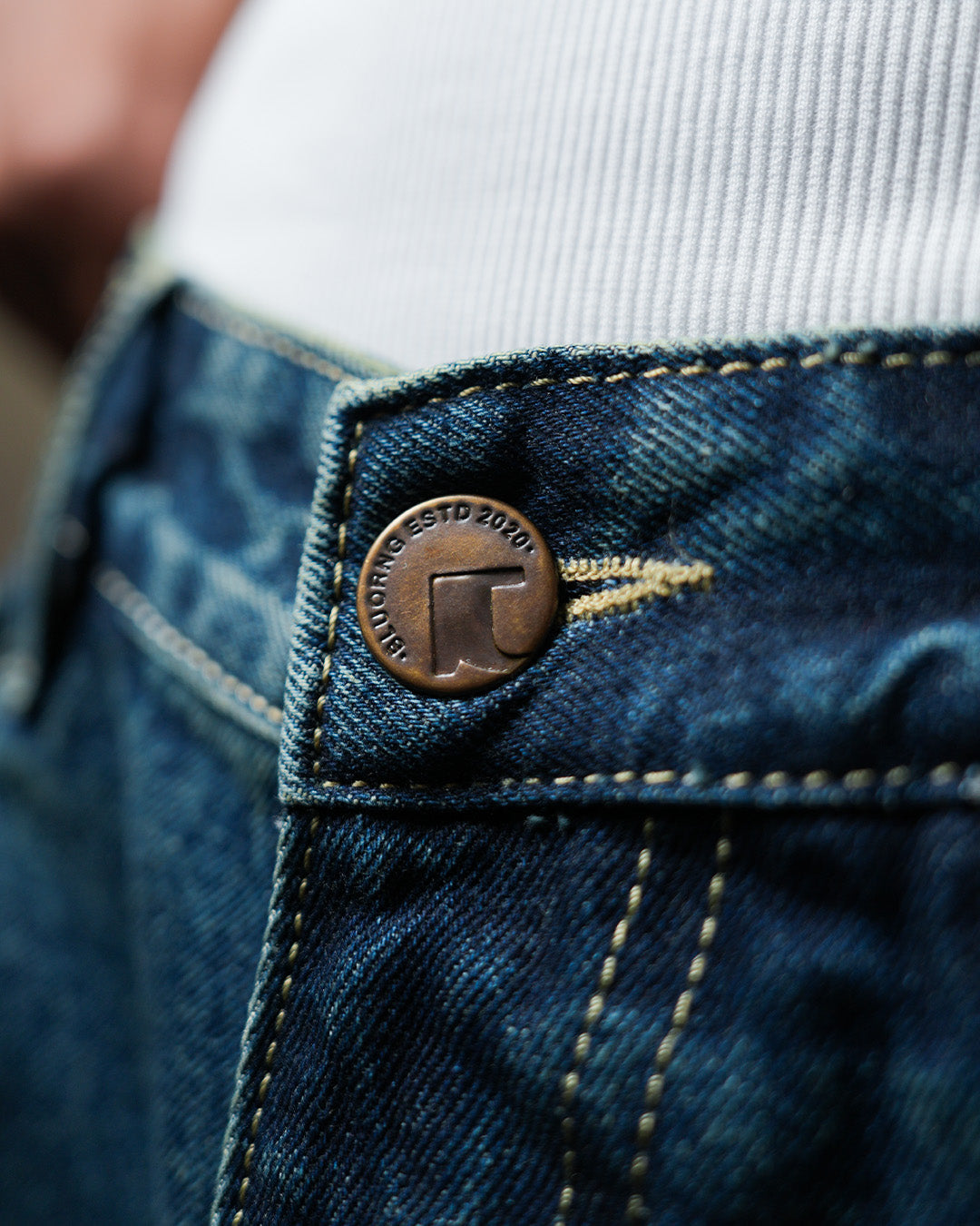 FROSTED INDIGO DENIMS