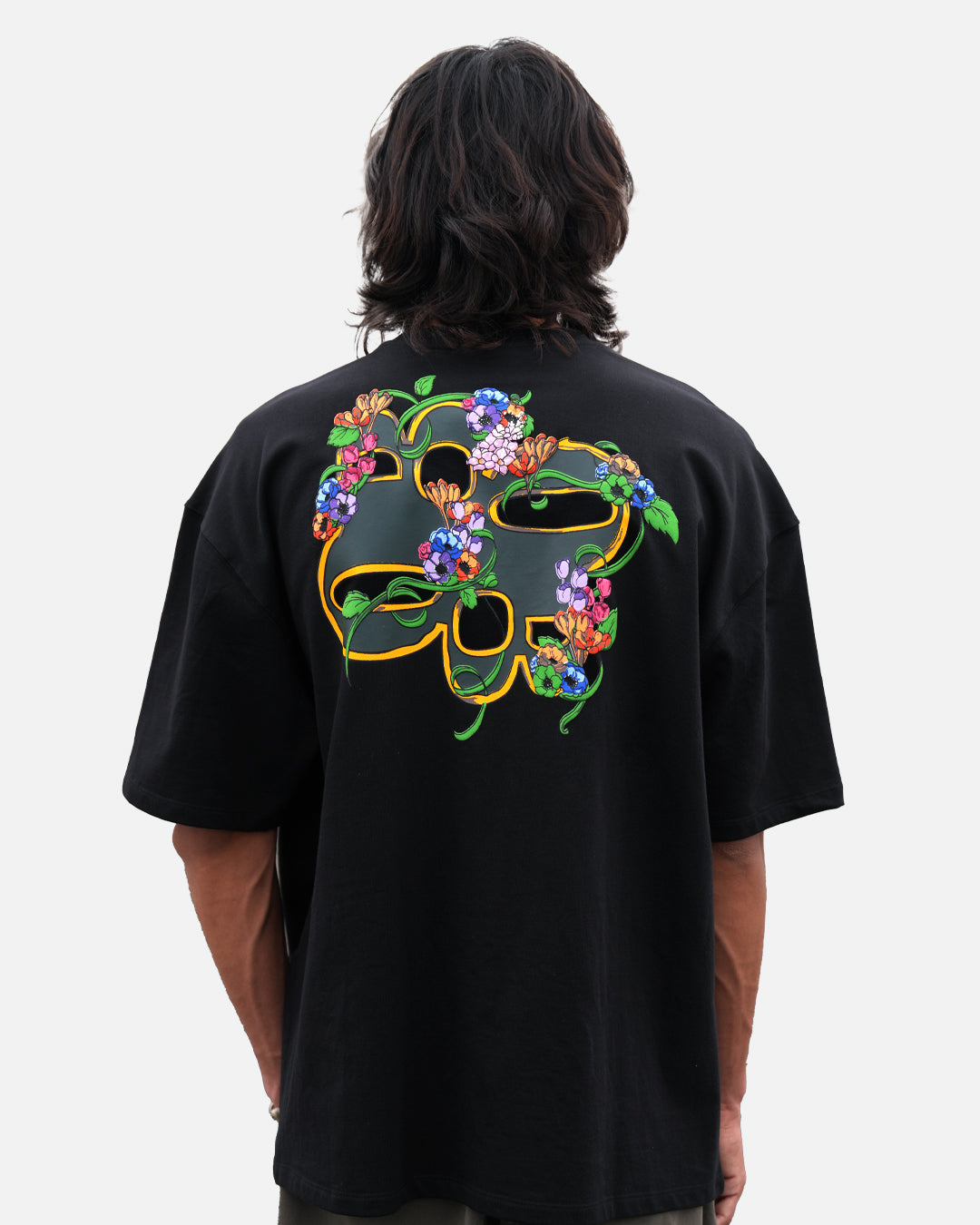 BLACK GARLAND T-SHIRT