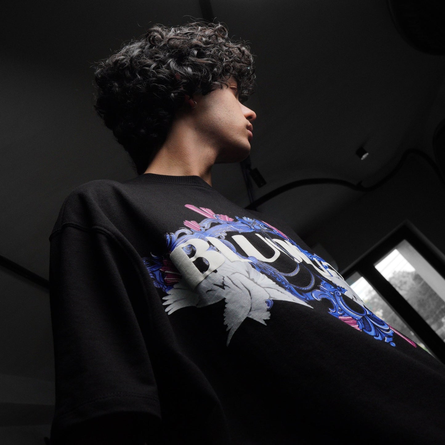 CRYSTAL BLACK T- SHIRT - Bluorng