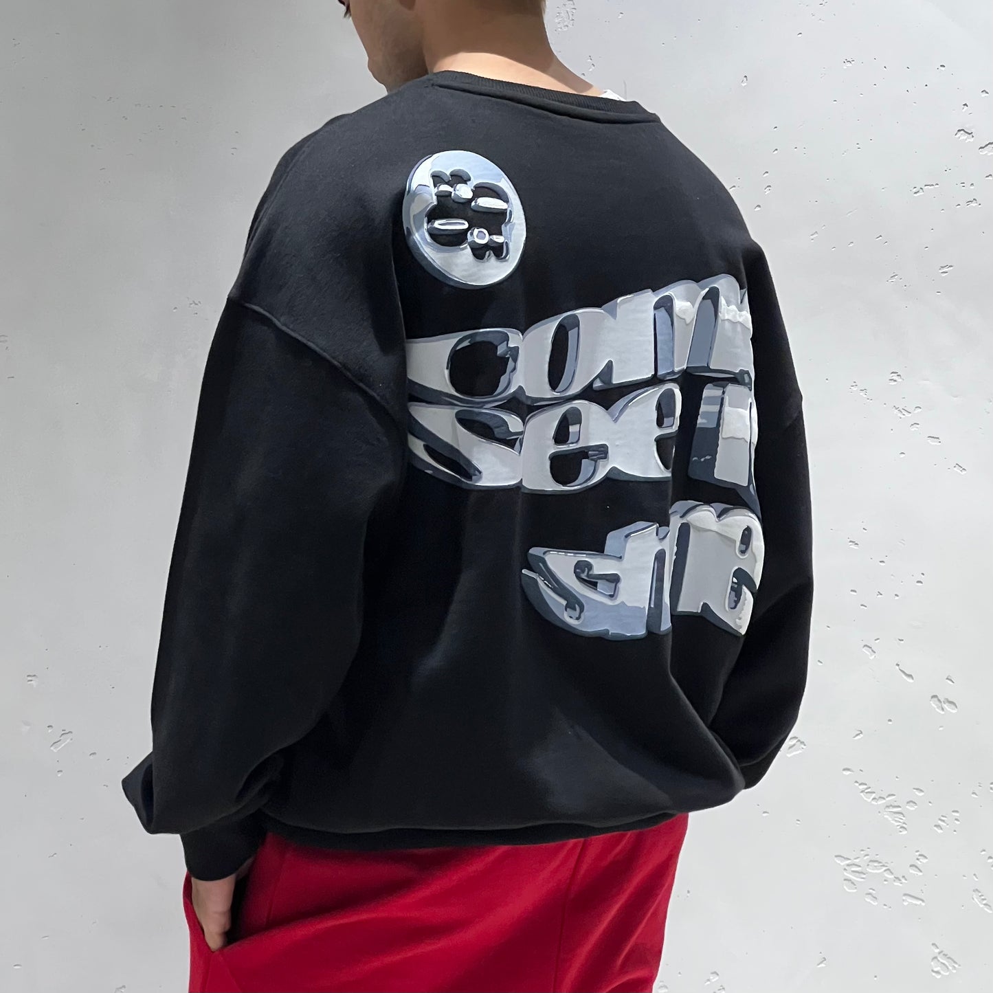BLACK SHINE SWEATSHIRT