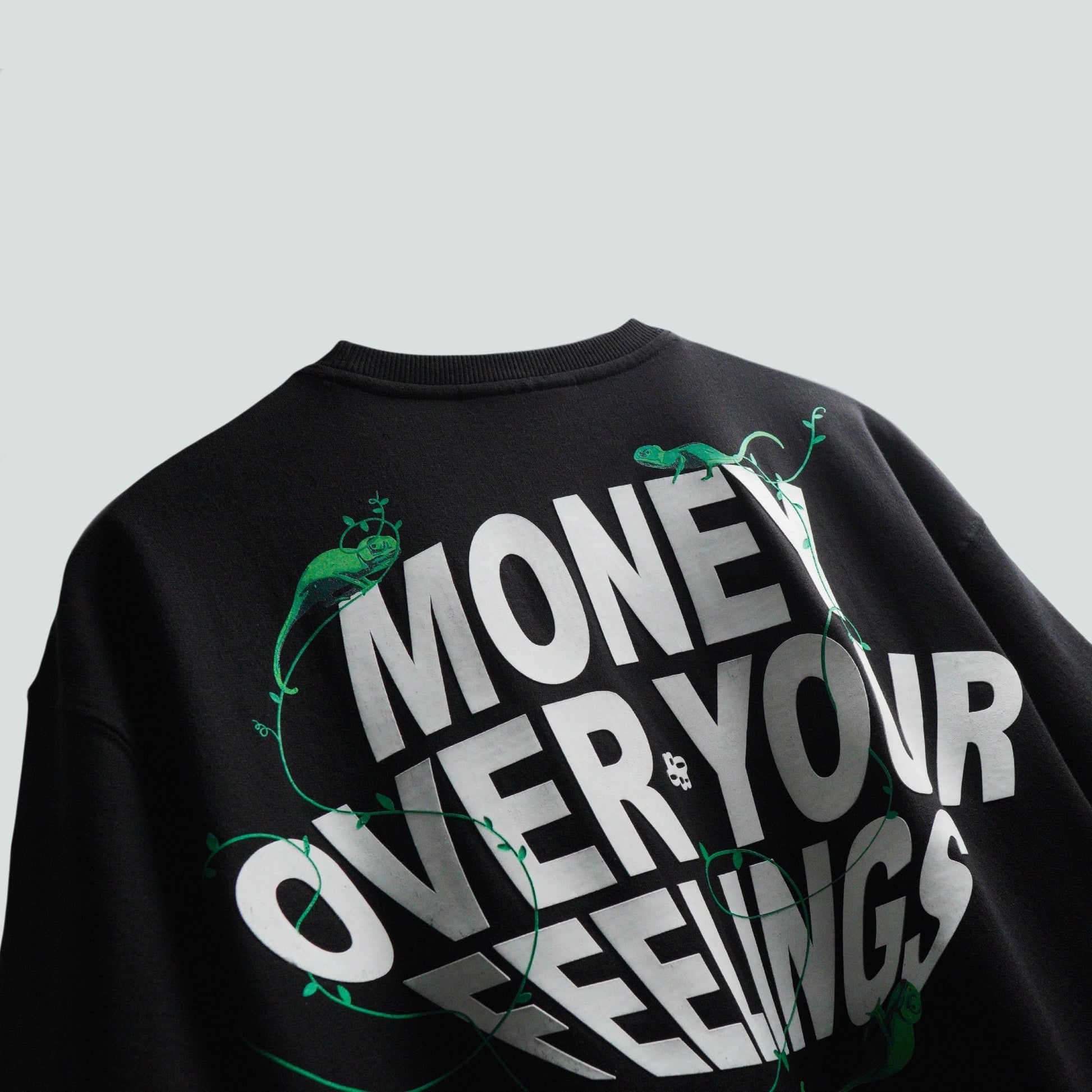 MATERIALISTIC tee - Bluorng