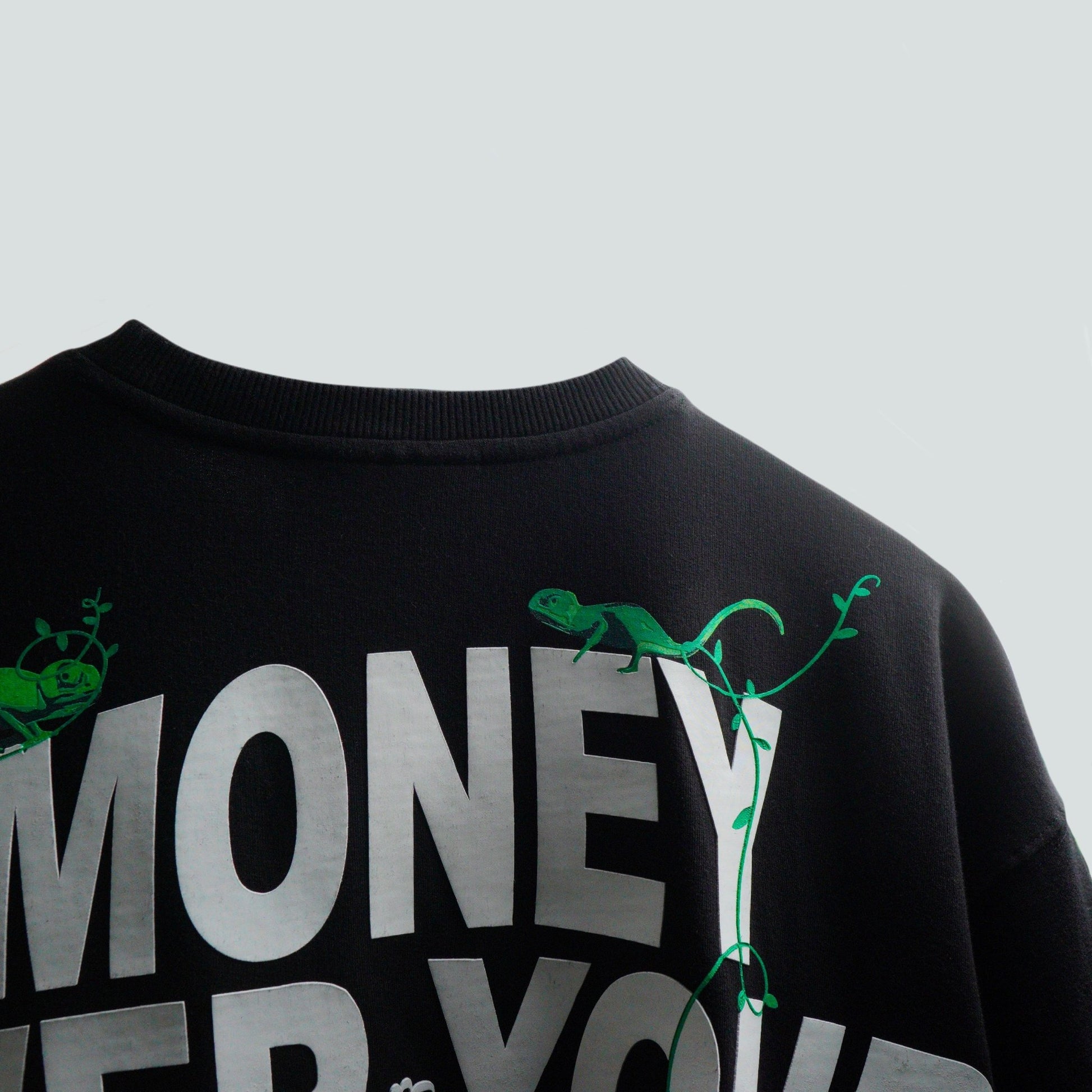 MATERIALISTIC tee - Bluorng