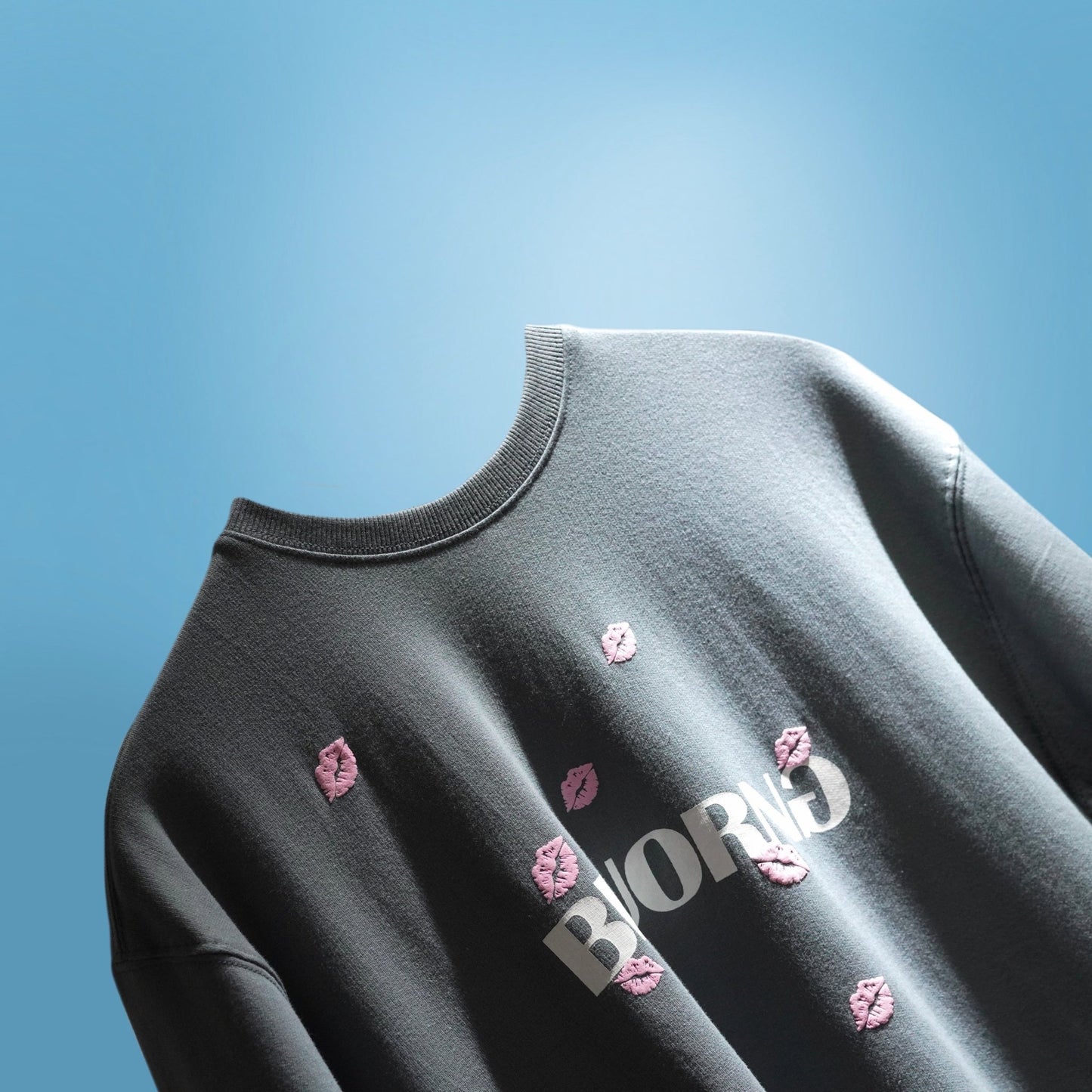 UNCONDITIONAL tee - Bluorng