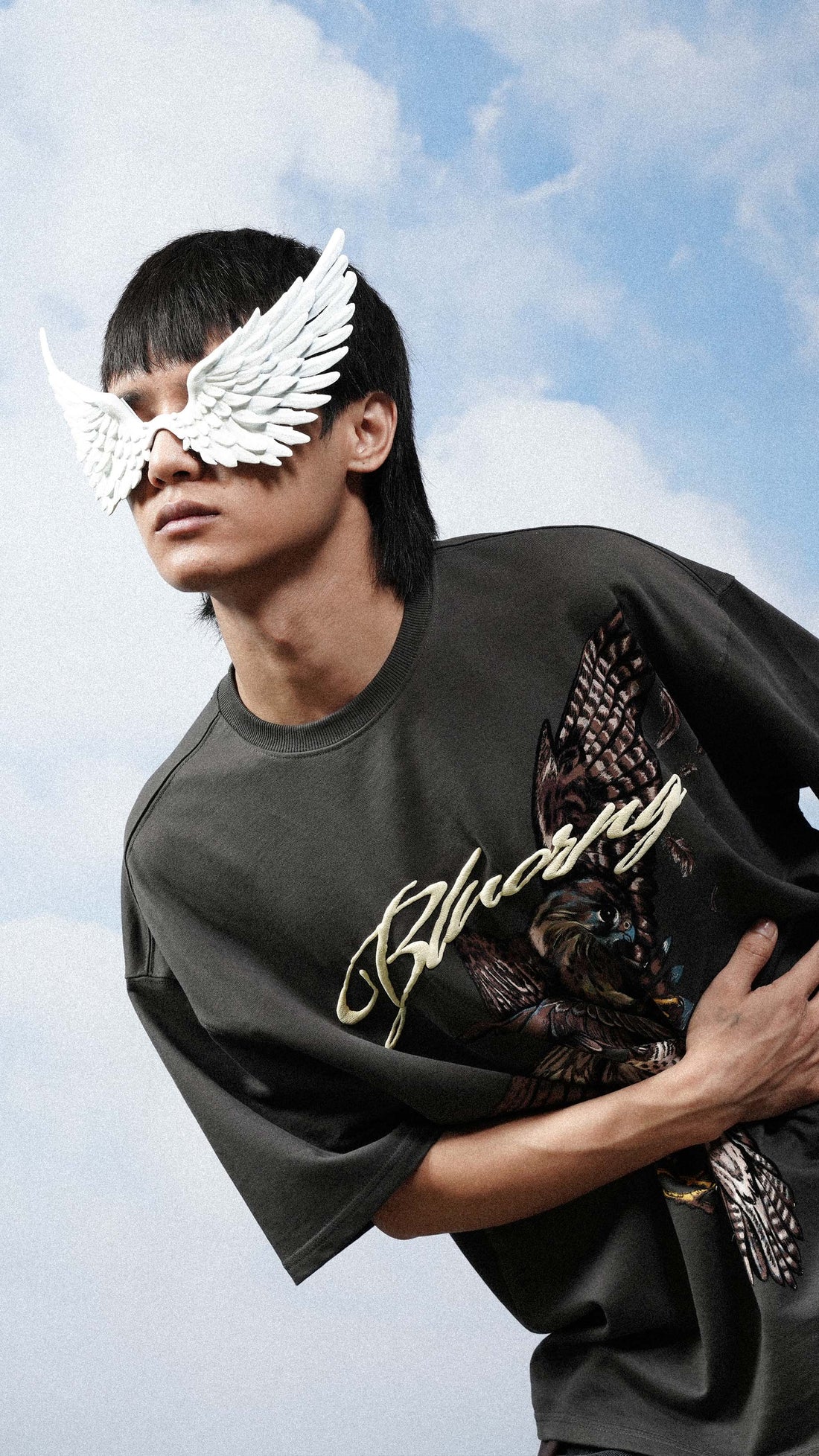 Y2K Fashion for Men: Why Early 2000s Streetwear is Making a Big Comeback