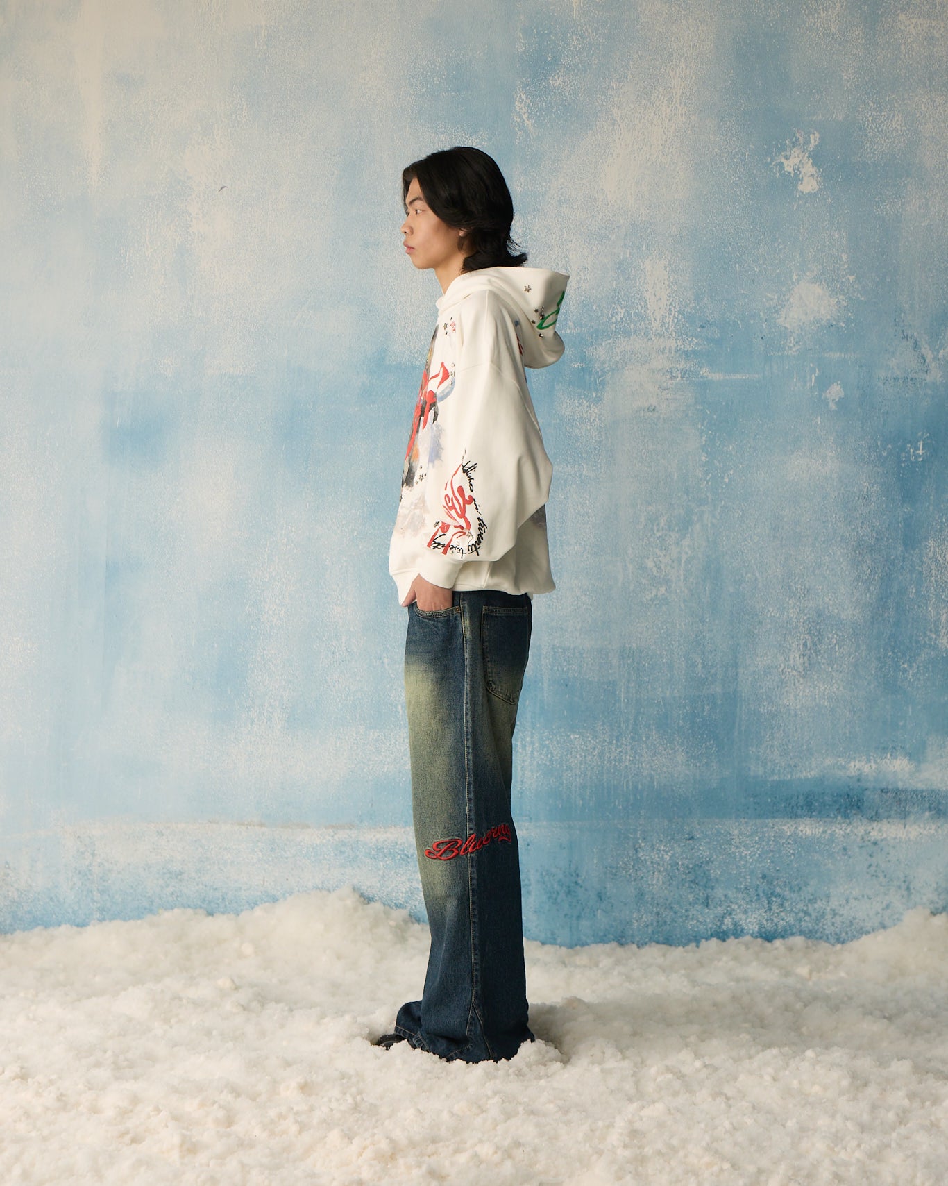 WHITE STAR STUDDED HOODIE