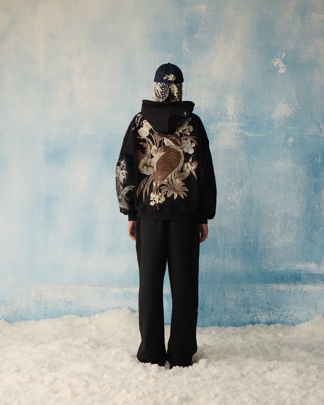 BLACK WILDLOOM HOODIE (PRE-ORDER)