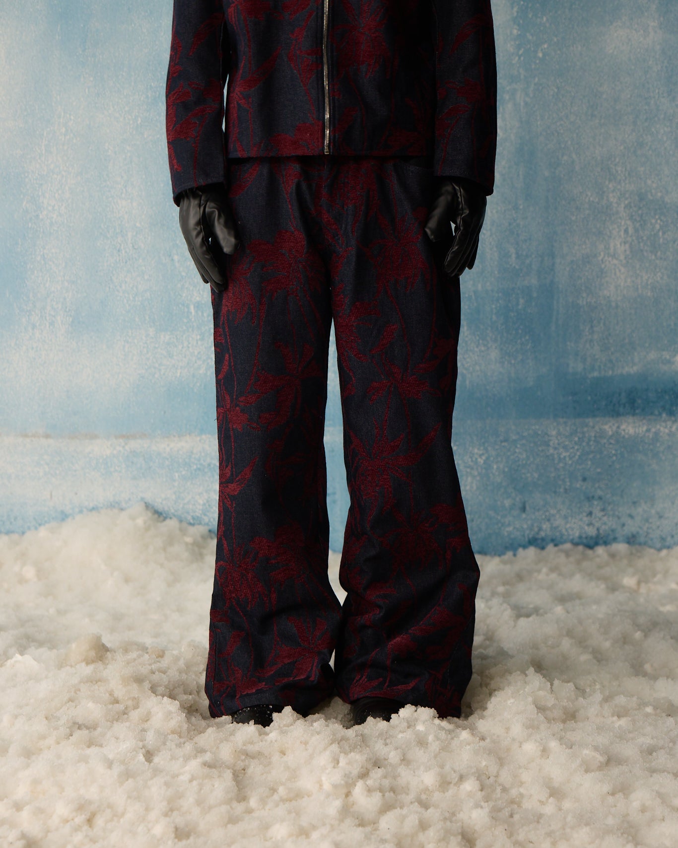 INDIGO BLOOM DENIM JEANS