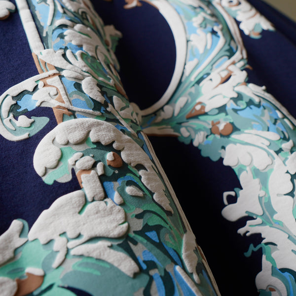 NAVY FLAMBOYANT T-SHIRT