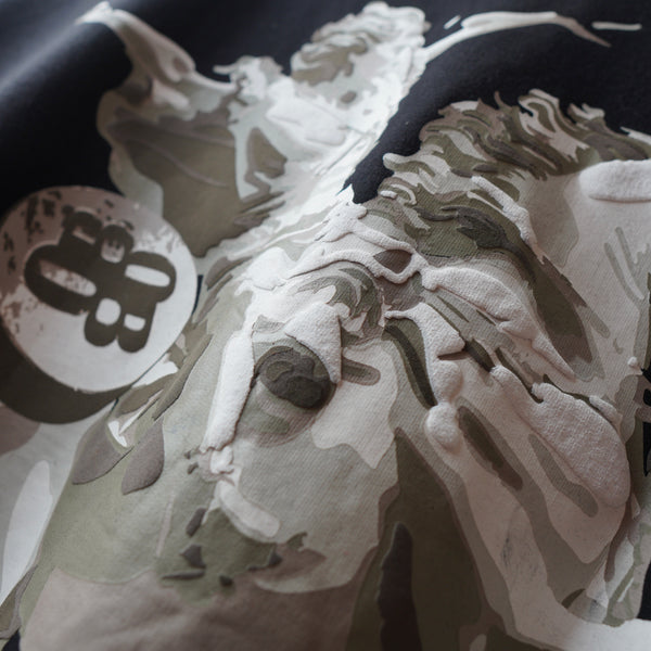 BLACK STRIVE T-SHIRT