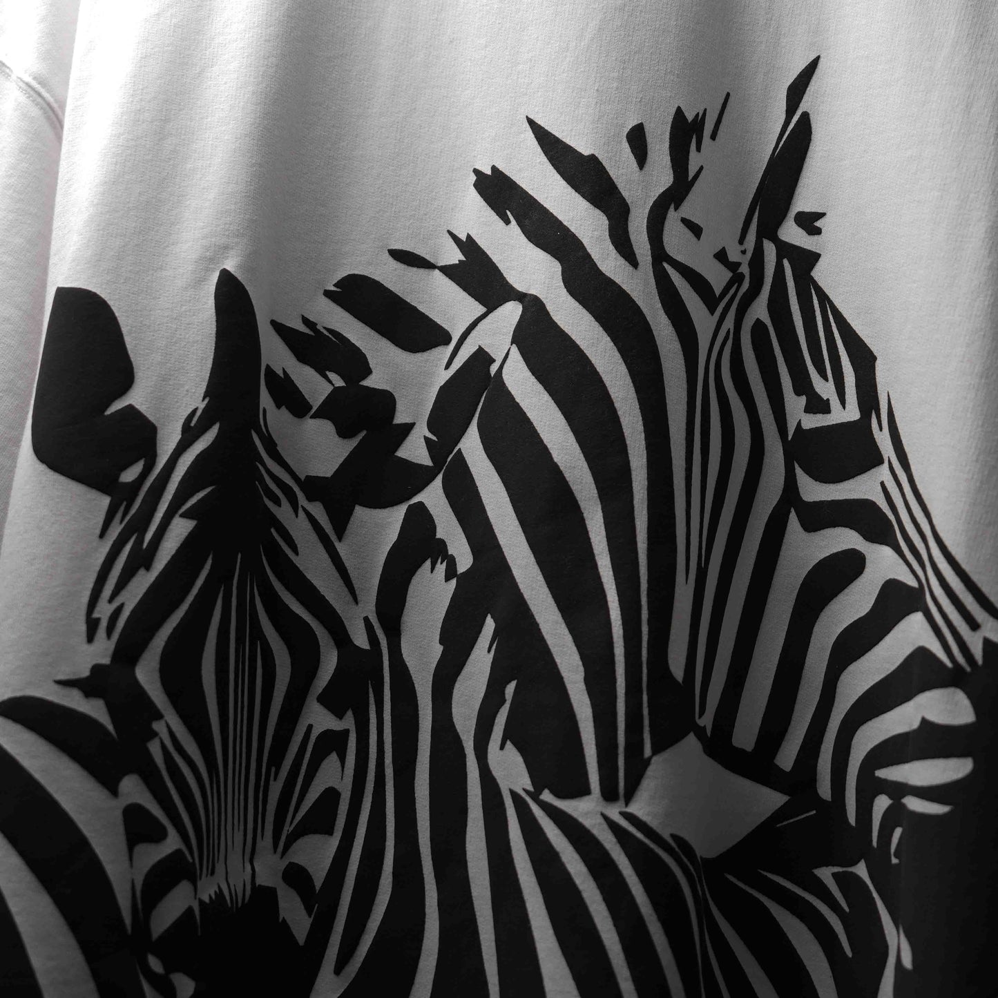 WHITE ZEBRA T-SHIRT