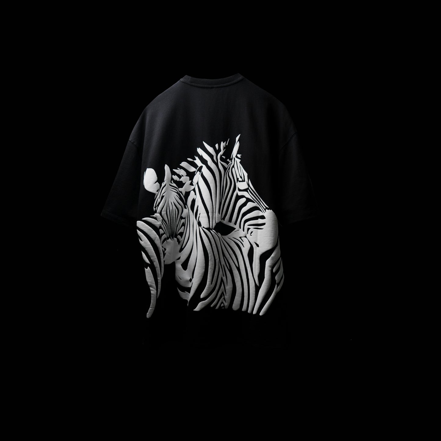 BLACK ZEBRA T-SHIRT