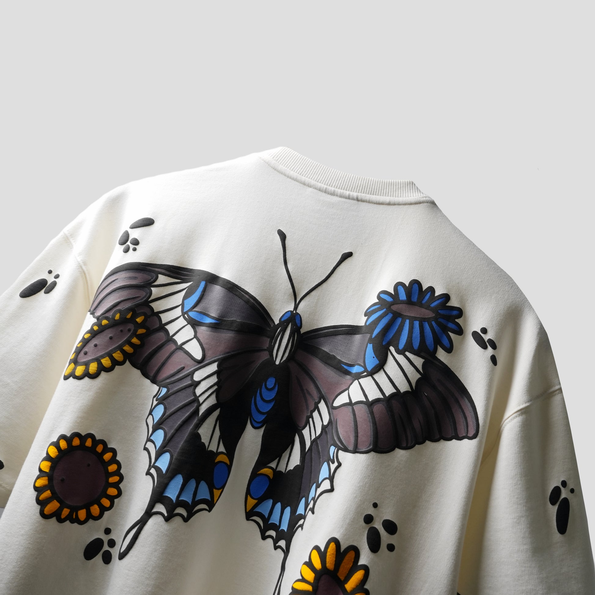 oversized-butterfly-print-white-luxury-tshirt