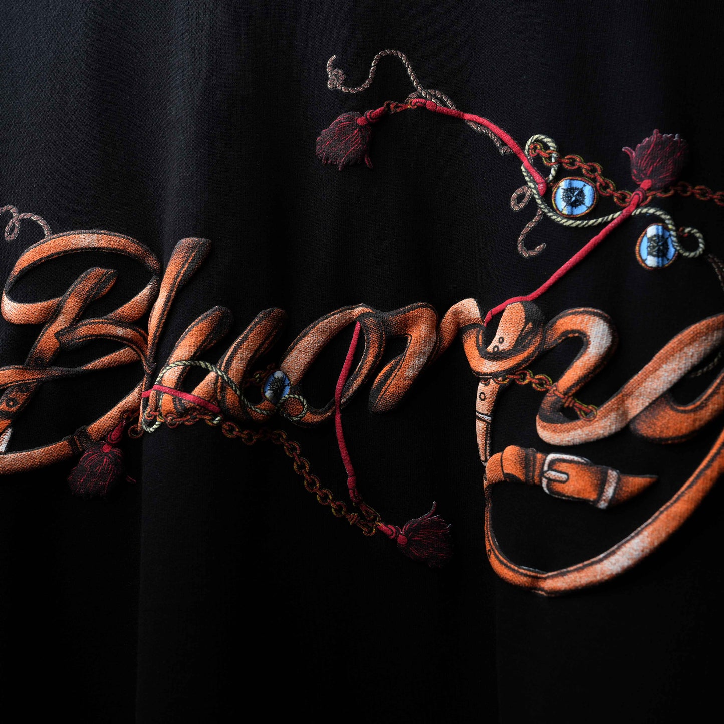 BLACK CATCH T-SHIRT - Luxury T-Shirt