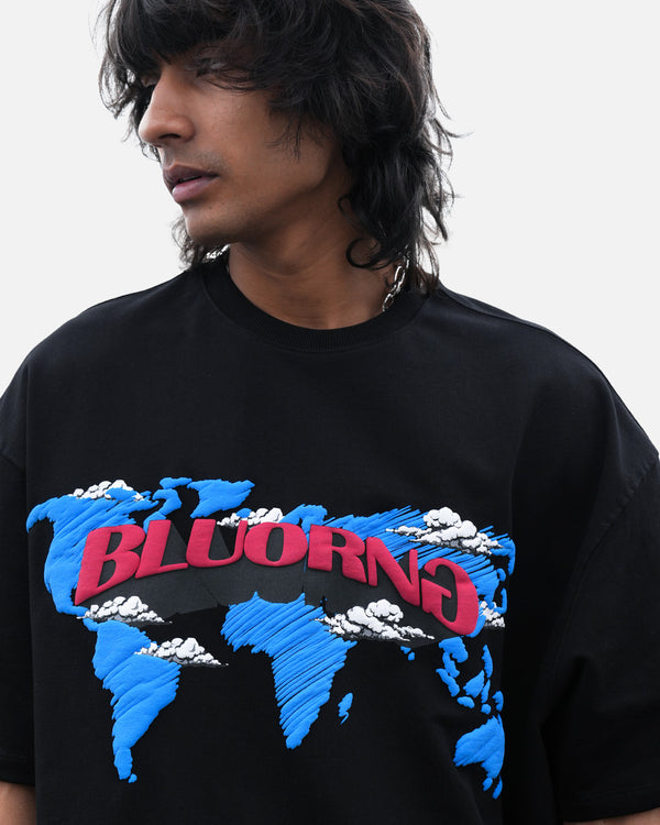 Oversized black streetwear t-shirt worldwide design