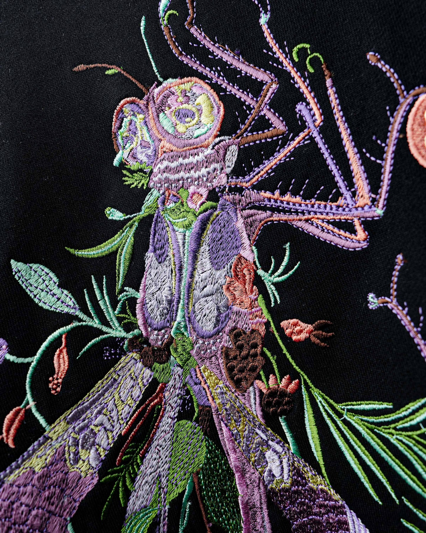 Black Bloom Flyers T-Shirt - Luxury Tee