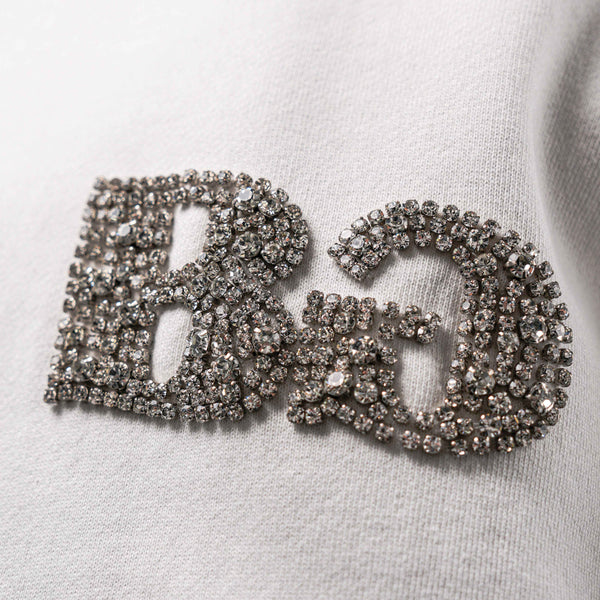 Oversized white streetwear t-shirt crystal embellishment