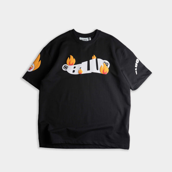 Black oversized streetwear premium t-shirt puff artwork