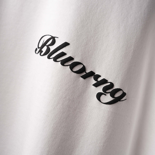 White oversized premium t-shirt with stag artwork