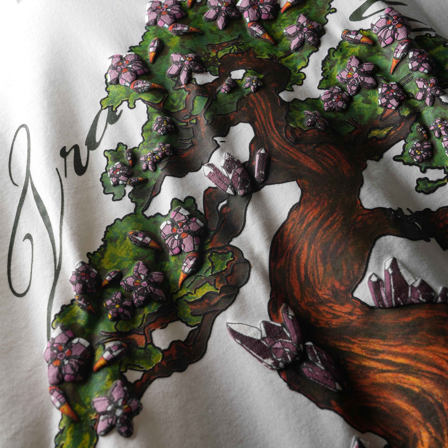 WHITE BONSAI RELIC T-SHIRT