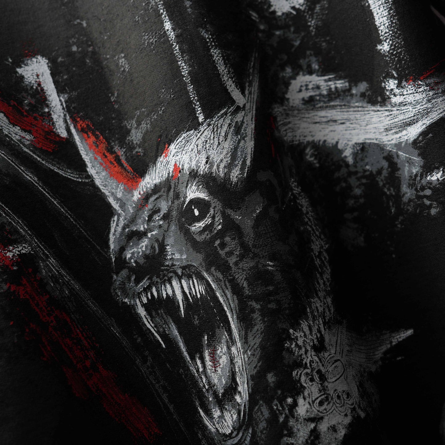 GREY NIGHT WING T-SHIRT