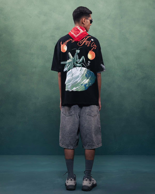 Luxury Mantis World Black T-Shirt